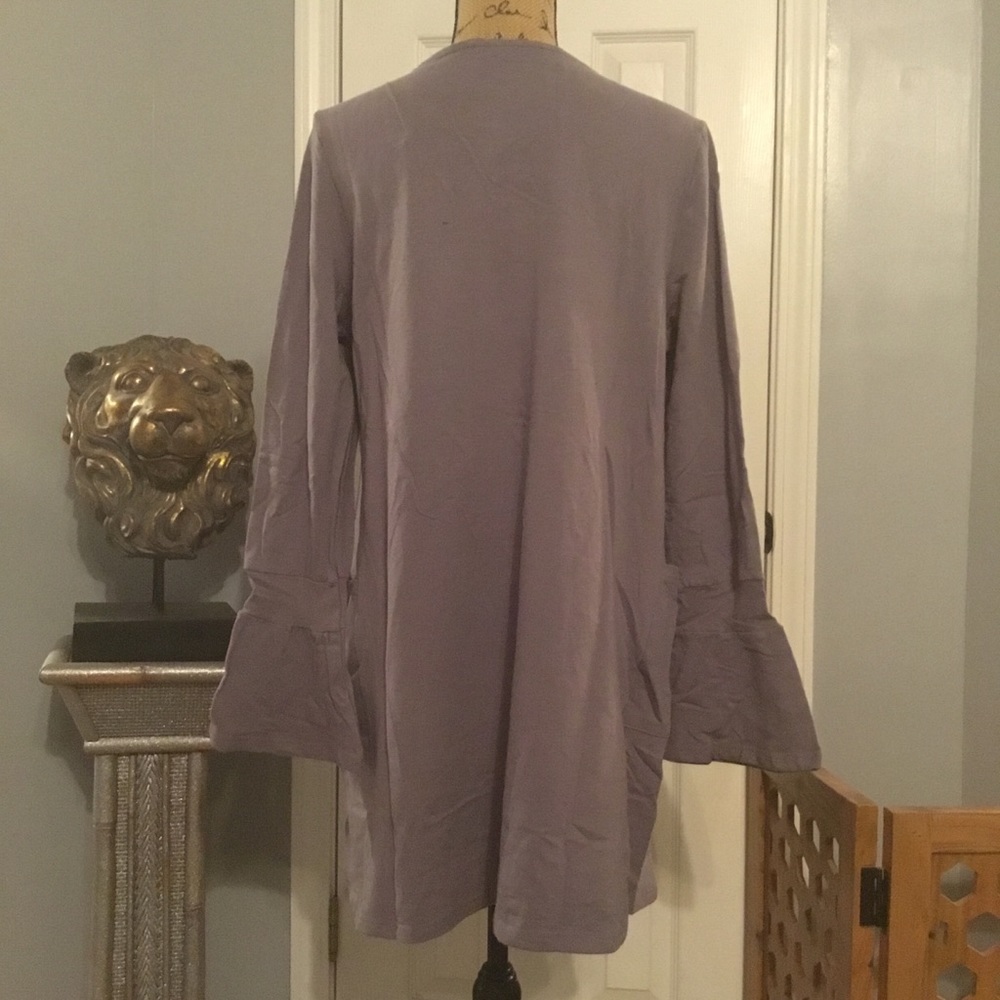 Bell Bottom Sleeve Dress with pockets - Picture 3 of 3